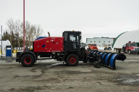 Canada’s Winnipeg Richardson International Airport recently launched the first autonomous airport snowplo, Otto, in North America.Photo: Northstar Robotics